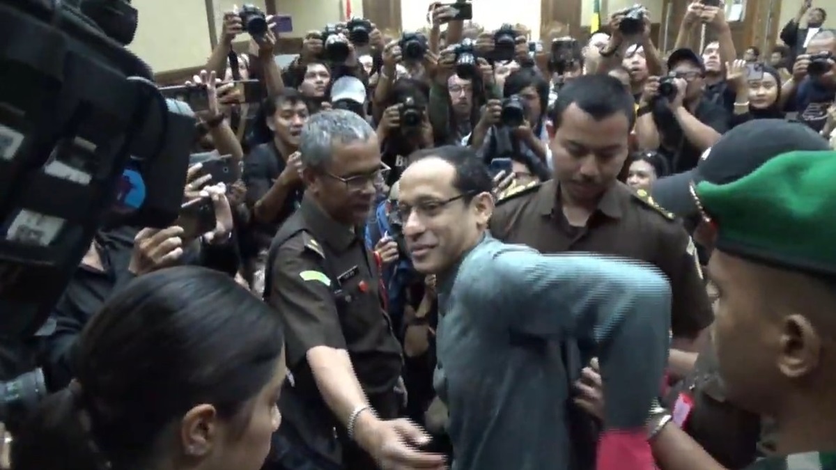 Sidang Perdana Dugaan Korupsi Nadiem Makarim Digelar! Hakim Sepakati Penggunaan KUHAP Baru
