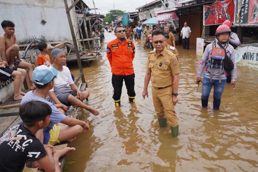 Puncak Banjir Rob Pontianak Tembus 2 Meter, Wali Kota Edi Kamtono: Arusnya Deras, Naik Tajam Tiap Pagi