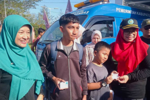 Inovasi di CFD Sambas: Sehat Dapat, Urusan KTP Pun Cepat Lewat Mobil Layanan