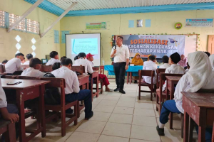 Lindungi Hak Anak, Dinsos Pontianak Edukasi Siswa SMP Agar Tak Tersangkut Kasus Hukum