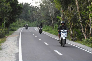 Bupati Sujiwo ‘Ngamen’ ke Pusat Demi Jalan Kuala Dua-Sungai Asam Senilai Rp22,6 Miliar