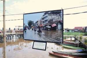 Photovoice Banjir Pontianak: Saat Foto Warga Bicara Lebih Keras dari Data Ilmiah