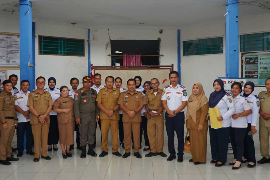 Sidak Pasca Libur Nataru: Bupati Sekadau Aron Sisir OPD, Pastikan ASN Tak Tambah Libur