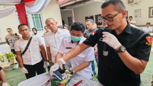 Polda Kalbar Musnahkan 12 Kg Sabu, Ungkap Jaringan Narkoba Besar dengan 19 Tersangka