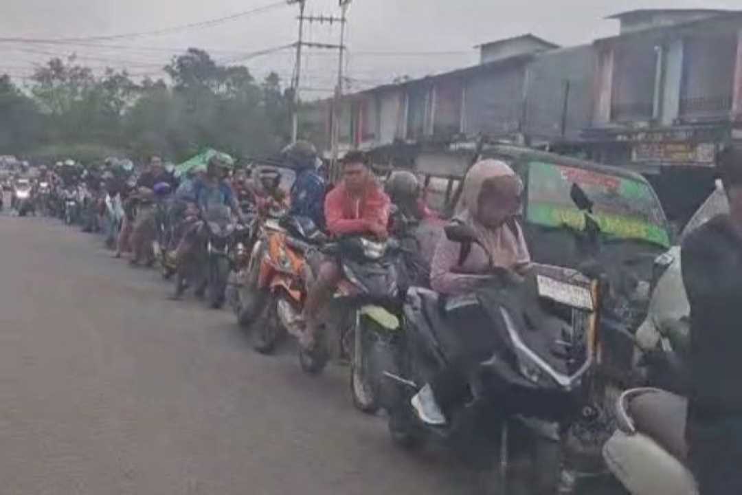 BBM Langka di Melawi Tembus Rp30 Ribu Per Liter, Pertamina Didesak Transparan