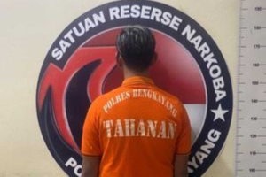 Polres Bengkayang Gagalkan Pengiriman 146 Gram Sabu dari Pontianak, Sepasang Pria dan Wanita Diringkus