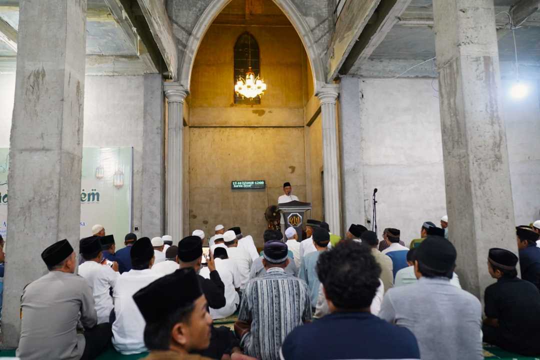 Safari Ramadan di Parit Tokaya, Edi Rusdi Kamtono Tekankan Peran Strategis Ratusan Masjid untuk Pembangunan Kota