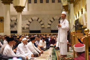 Tausiyah Ustadz Das’ad Latif di Masjid Mujahidin: Ingatkan Nikmat Aman dan Bahaya “Orang Bangkrut” di Akhirat